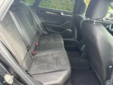 VW Arteon Shootingbrake 2.0 TDI R-Line Navi