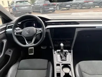 VW Arteon Shootingbrake 2.0 TDI R-Line Navi