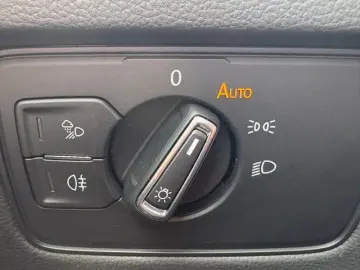 VW Arteon Shootingbrake 2.0 TDI R-Line Navi
