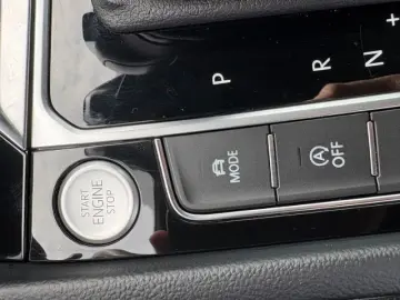 VW Arteon Shootingbrake 2.0 TDI R-Line Navi