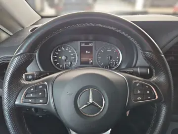 MERCEDES-BENZ Vito 119 Tourer PRO lang 4x4 STHZ Flüg…