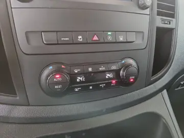 MERCEDES-BENZ Vito 119 Tourer PRO lang 4x4 STHZ Flüg…