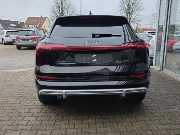 AUDI e-tron 55 quattro S line Navi Matrix Kamera Lede