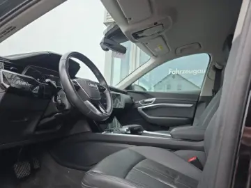 AUDI e-tron 55 quattro S line Navi Matrix Kamera Lede