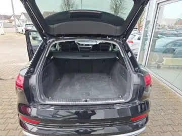 AUDI e-tron 55 quattro S line Navi Matrix Kamera Lede