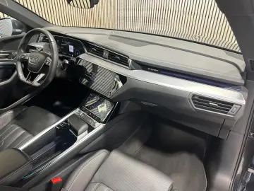 AUDI e-tron 50 quattro S line 71kWh Matrix Navi Sound