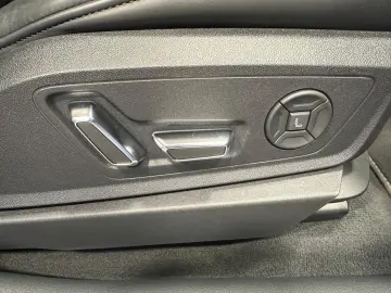 AUDI e-tron 50 quattro S line 71kWh Matrix Navi Sound