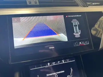 AUDI e-tron 50 quattro S line 71kWh Matrix Navi Sound