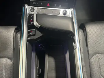 AUDI e-tron 50 quattro S line 71kWh Matrix Navi Sound