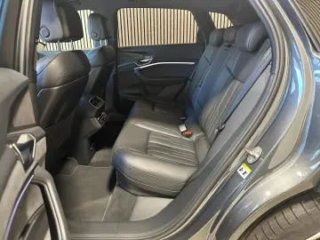 AUDI e-tron 50 quattro S line 71kWh Matrix Navi Sound