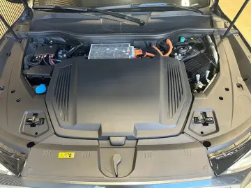AUDI e-tron 50 quattro S line 71kWh Matrix Navi Sound