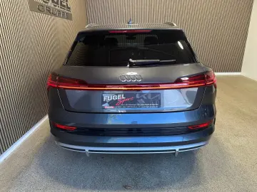 AUDI e-tron 50 quattro S line 71kWh Matrix Navi Sound