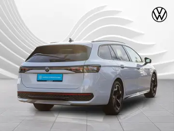 VW Passat Variant 2.0 TDI  R-Line  DSG Navi LED Sta