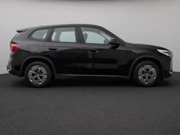 BMW iX1 xDrive30 Kamera DAB Sitzhzg LED M Fahrwerk