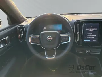 VOLVO XC40 P8 Pure Electric 2WD Ultimate Seiten- u. He