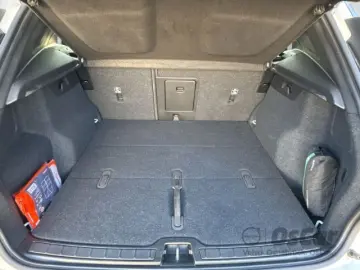 VOLVO XC40 P8 Pure Electric 2WD Ultimate Seiten- u. He