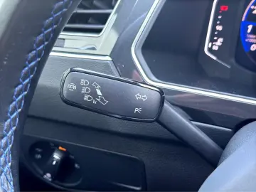 VW Tiguan R 4MOTION KEYLESS 360 BLACK STYLE AHK LED
