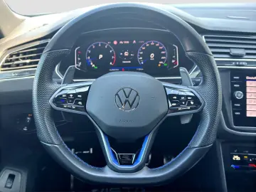 VW Tiguan R 4MOTION KEYLESS 360 BLACK STYLE AHK LED