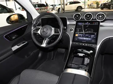 MERCEDES-BENZ GLC 200 4M Avantgarde-Advanced Ambiente Kamera