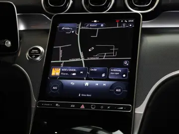 MERCEDES-BENZ GLC 200 4M Avantgarde-Advanced Ambiente Kamera