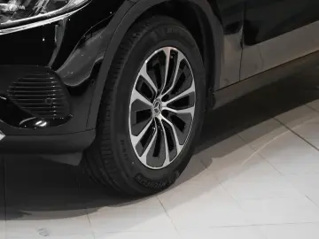 MERCEDES-BENZ GLC 200 4M Avantgarde-Advanced Ambiente Kamera