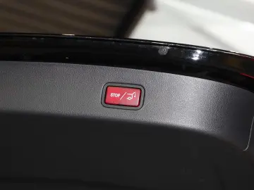 MERCEDES-BENZ GLC 200 4M Avantgarde-Advanced Ambiente Kamera