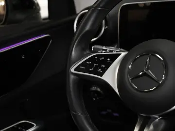 MERCEDES-BENZ GLC 200 4M Avantgarde-Advanced Ambiente Kamera