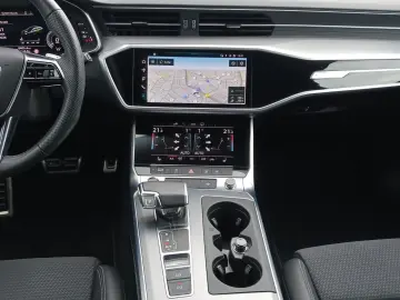 AUDI A6 Avant 55 TFSIe S tronic HD-MAT B&O SITZHZG
