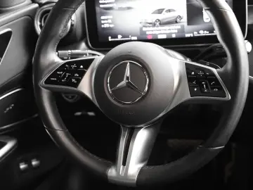 MERCEDES-BENZ C 300 e Avantgarde Night DigitalLight …