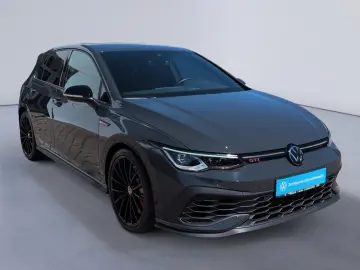 VW Golf VIII GTI Clubsport BLACK-STYLE AKRA 19
