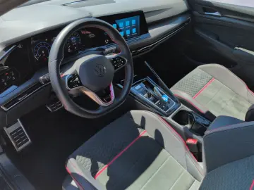 VW Golf VIII GTI Clubsport BLACK-STYLE AKRA 19