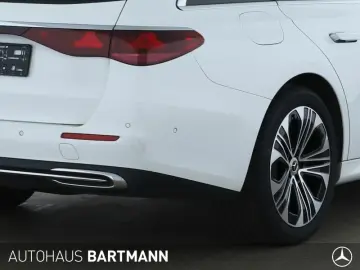 MERCEDES-BENZ E 200 T AVANTGARDE PANO  DISTRONIC TOT…