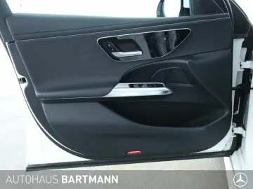 MERCEDES-BENZ E 200 T AVANTGARDE PANO  DISTRONIC TOT…
