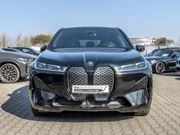 BMW iX xDrive40 Sportpaket AHK Soft-Close Panorama-G