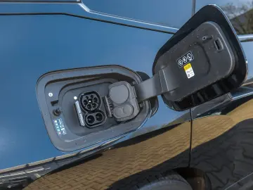 BMW iX xDrive40 Sportpaket AHK Soft-Close Panorama-G