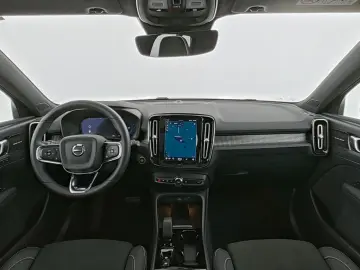 VOLVO XC40 Ultimate Dark ACC 360 Kamera Schiebedach AH