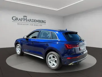 AUDI Q5 40 TDI quattro S tronic S line LED ACC AHK