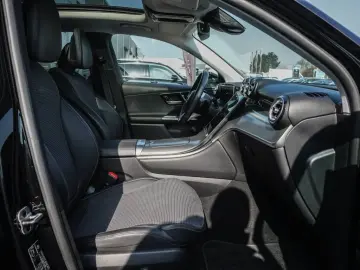 MERCEDES-BENZ GLC 200 4M Avantgarde Digital-Light Pa…