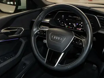 AUDI e-tron Sportback 55 quattro Head Up Keyless 20&…