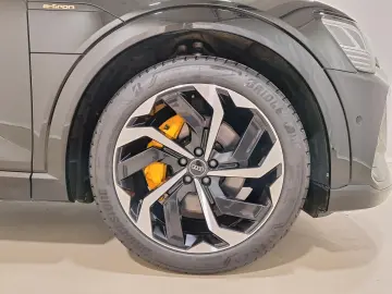 AUDI e-tron 50 quattro S line 71kWh 360  LED Navi B&O