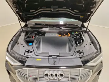 AUDI e-tron 50 quattro S line 71kWh 360  LED Navi B&O