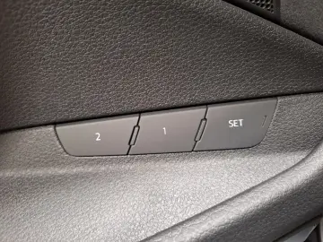 AUDI e-tron 50 quattro S line 71kWh 360  LED Navi B&O