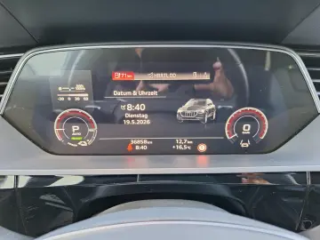 AUDI e-tron 50 quattro S line 71kWh 360  LED Navi B&O