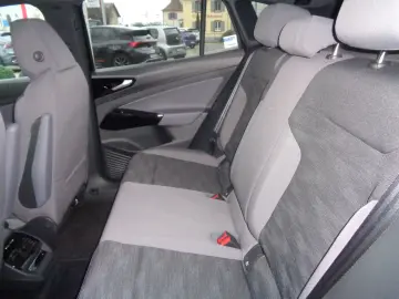 VW ID.4 Basis Pro Performance AHK