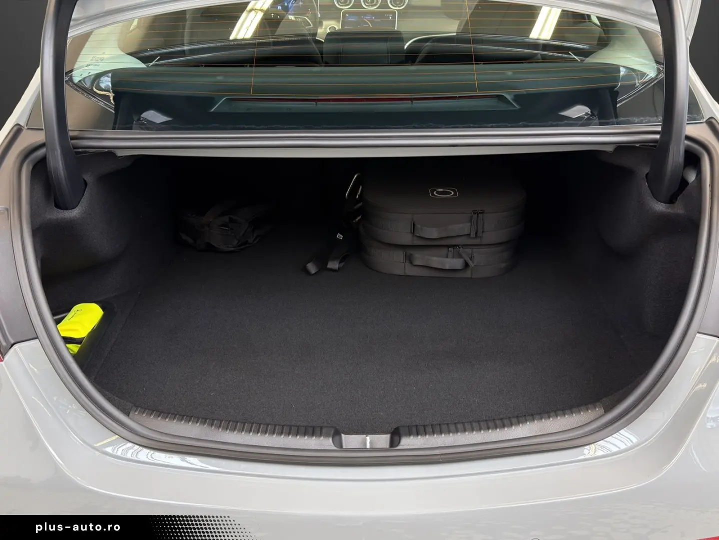MERCEDES-BENZ C 400 e 4M Avantgarde Keyless MEMORY Totwinkel