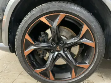 CUPRA Formentor 2.0 TSI VZ 4Drive DSG  MATRIX AHK PANO