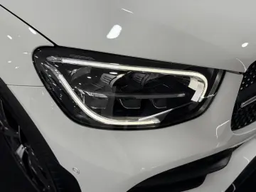 MERCEDES-BENZ GLC 300 4M AMG-LINE PANO NIGHT DIGITAL…