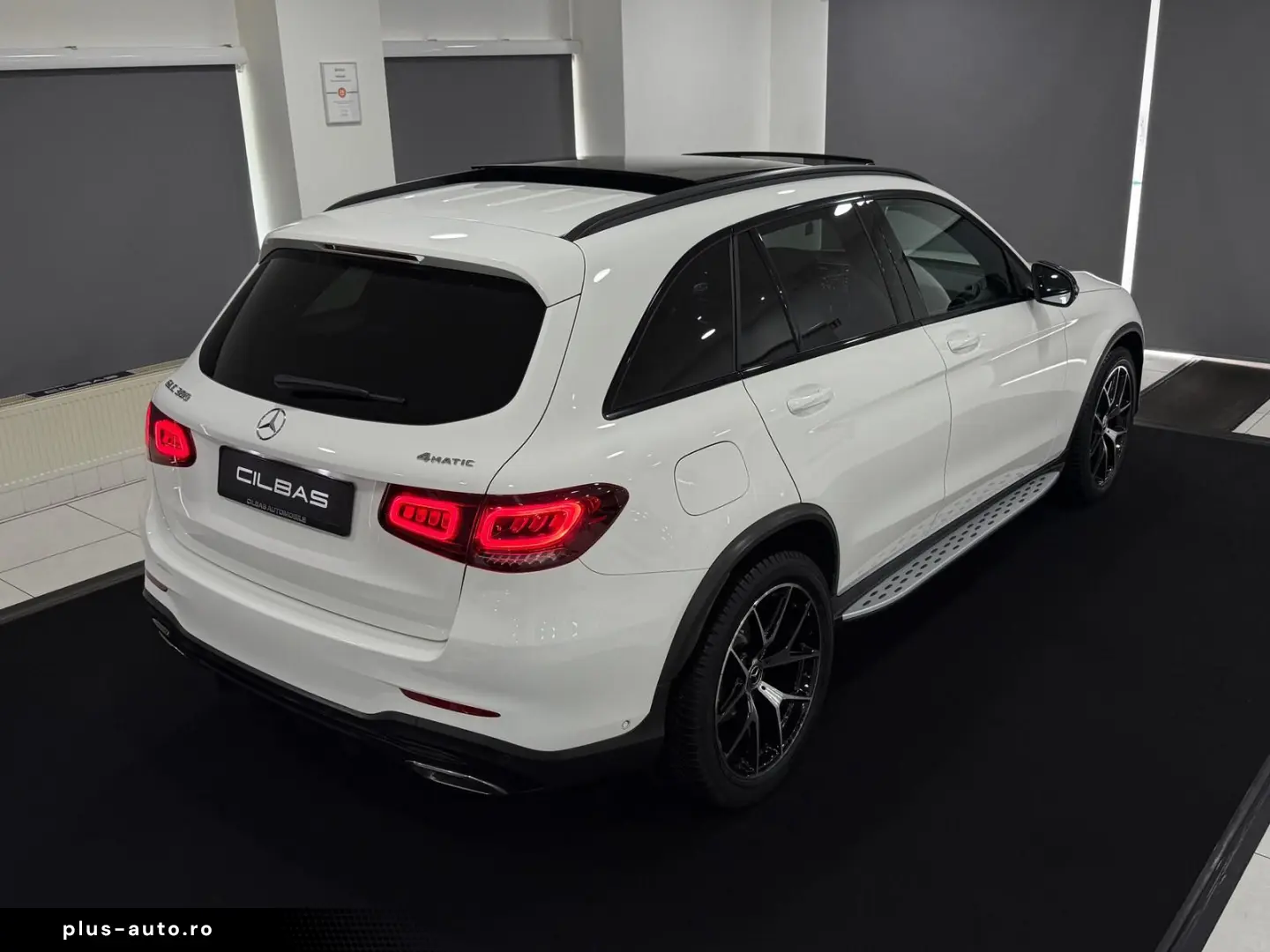 MERCEDES-BENZ GLC 300 4M AMG-LINE PANO NIGHT DIGITAL&hellip;