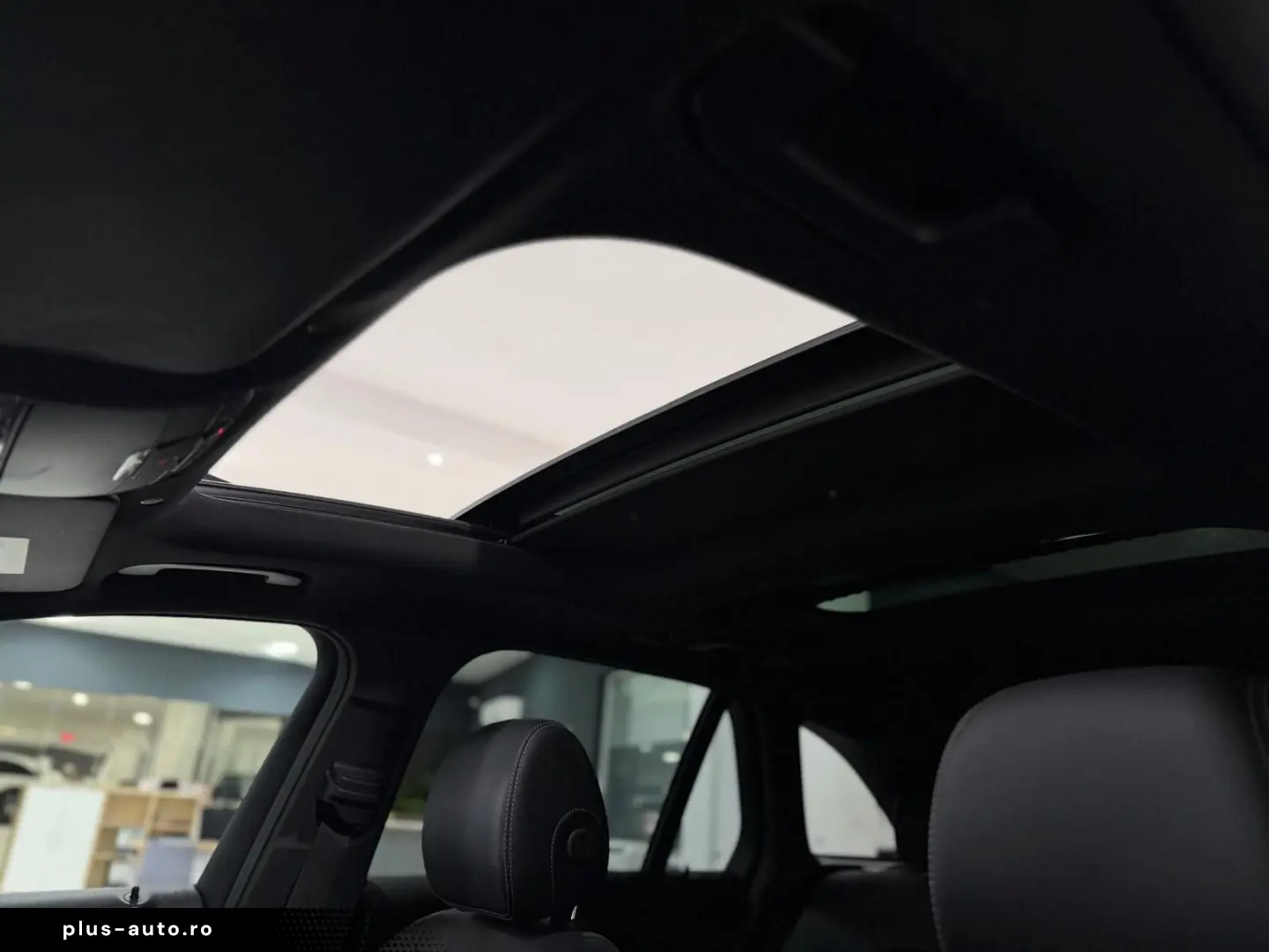 MERCEDES-BENZ GLC 300 4M AMG-LINE PANO NIGHT DIGITAL&hellip;