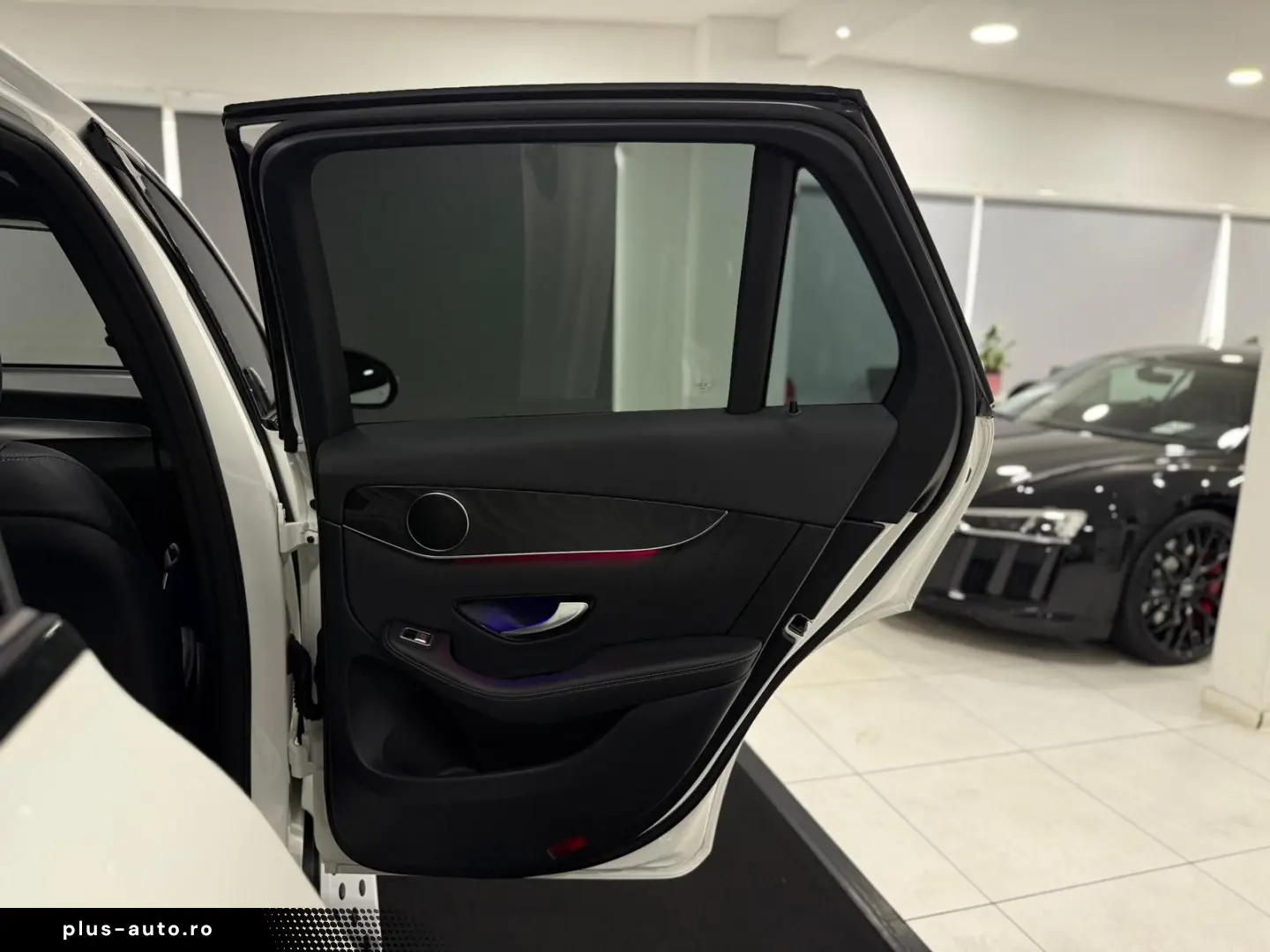 MERCEDES-BENZ GLC 300 4M AMG-LINE PANO NIGHT DIGITAL&hellip;